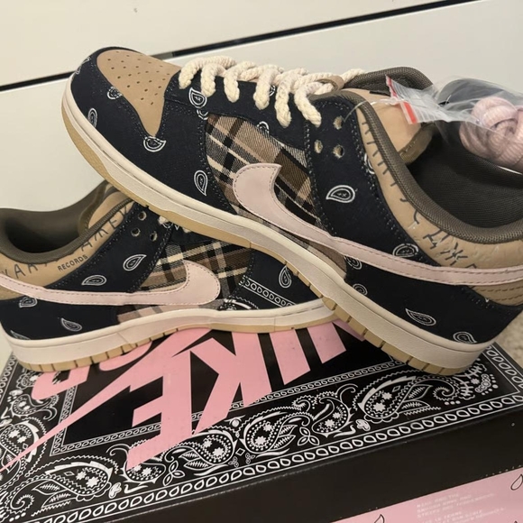 TS Low Sz 12 NIB